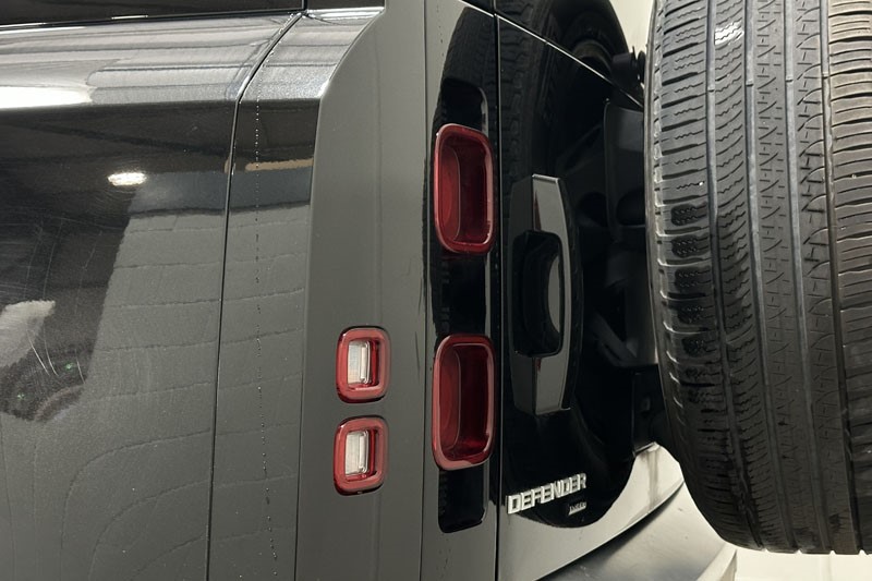 2022 (72) LAND ROVER DEFENDER 2.0 P400e XS Edition 110 5dr Auto 4823057