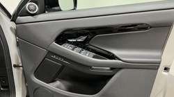 2024 (24) LAND ROVER RANGE ROVER EVOQUE 2.0 D200 Autobiography 5dr Auto 4853705