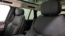 2024 (74) LAND ROVER RANGE ROVER 3.0 D300 SE 4dr Auto 4817765