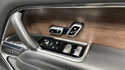 2024 (74) LAND ROVER RANGE ROVER 3.0 D300 SE 4dr Auto 4817744