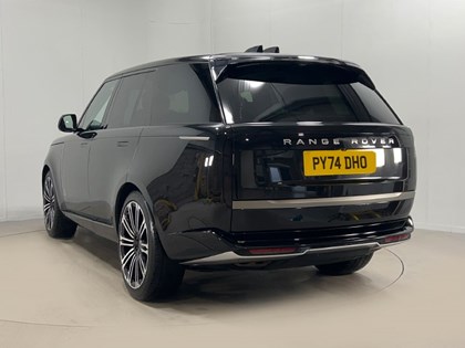 2024 (74) LAND ROVER RANGE ROVER 3.0 D300 SE 4dr Auto