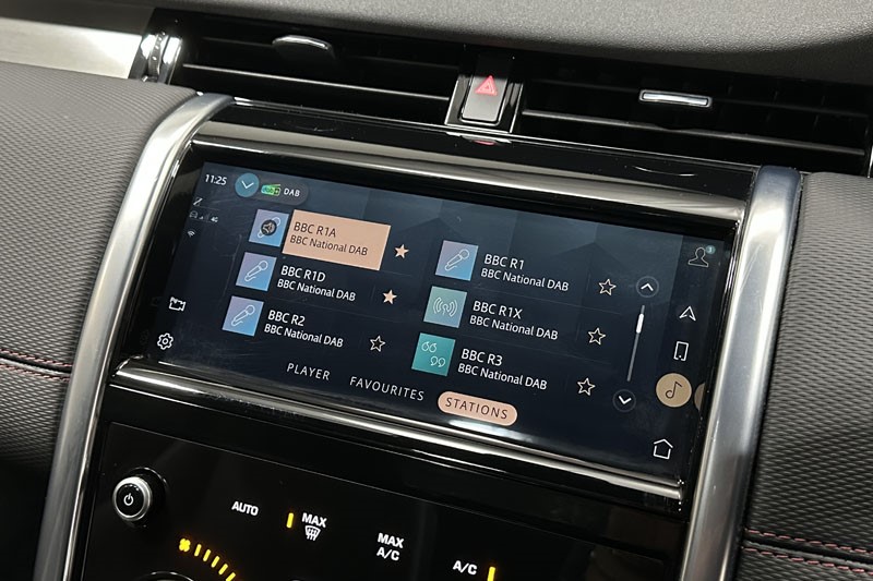 2022 (72) LAND ROVER DISCOVERY SPORT 1.5 P300e R-Dynamic SE 5dr Auto [5 Seat] 4885568