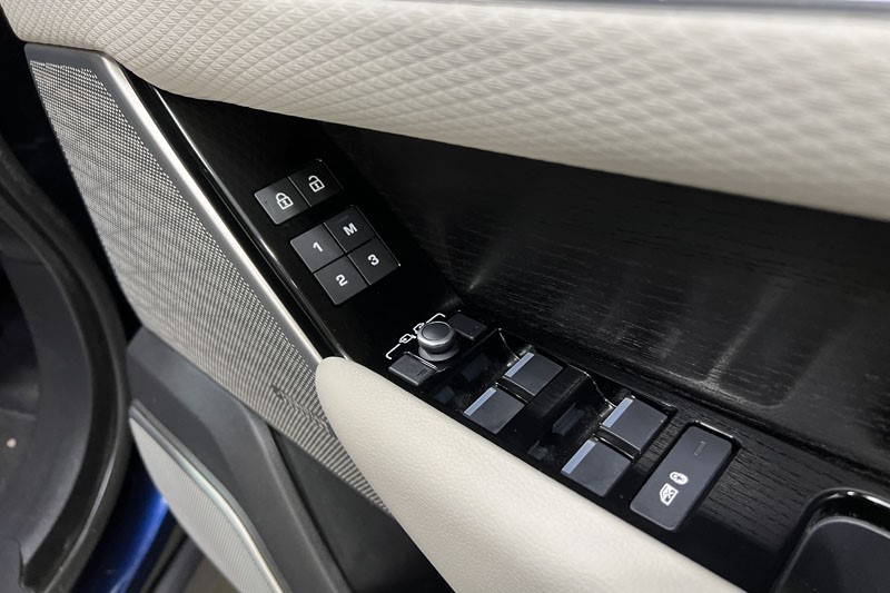 2021 (71) LAND ROVER RANGE ROVER VELAR 3.0 D300 MHEV R-Dynamic SE 5dr Auto 4868252