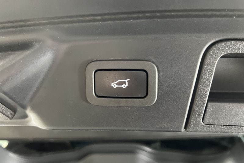 2021 (71) LAND ROVER RANGE ROVER VELAR 3.0 D300 MHEV R-Dynamic SE 5dr Auto 4868279