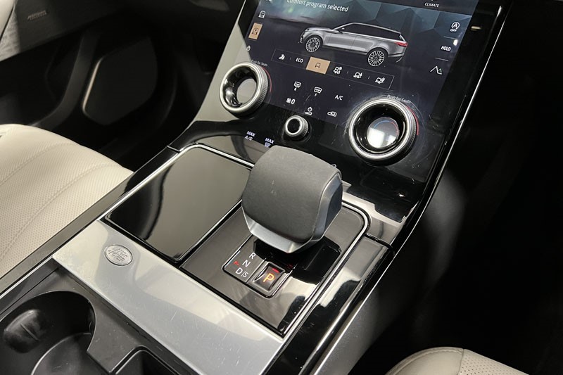 2021 (71) LAND ROVER RANGE ROVER VELAR 3.0 D300 MHEV R-Dynamic SE 5dr Auto 4868262