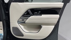 2025 (25) LAND ROVER RANGE ROVER 3.0 P460e Autobiography 4dr Auto 4855890