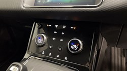 2020 (20) LAND ROVER RANGE ROVER EVOQUE 2.0 D180 R-Dynamic S 5dr Auto 4827813