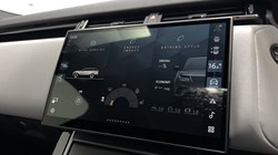 2023 (73) LAND ROVER RANGE ROVER VELAR 2.0 D200 MHEV Dynamic SE 5dr Auto 4828309