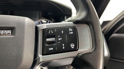 2022 (22) LAND ROVER DISCOVERY 3.0 D300 R-Dynamic SE 5dr Auto 4823869
