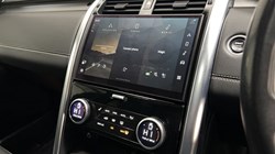 2022 (22) LAND ROVER DISCOVERY 3.0 D300 R-Dynamic SE 5dr Auto 4823873