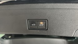 2023 (73) VOLKSWAGEN TOUAREG 3.0 V6 TDI 4Motion R-Line Tech Plus 5dr Tip Auto 4851092