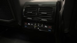 2023 (73) VOLKSWAGEN TOUAREG 3.0 V6 TDI 4Motion R-Line Tech Plus 5dr Tip Auto 4851063