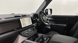 2024 (24) LAND ROVER DEFENDER 3.0 D250 X-Dynamic HSE 90 3dr Auto 4841461