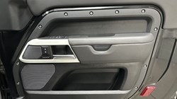 2024 (24) LAND ROVER DEFENDER 3.0 D250 X-Dynamic HSE 90 3dr Auto 4841440