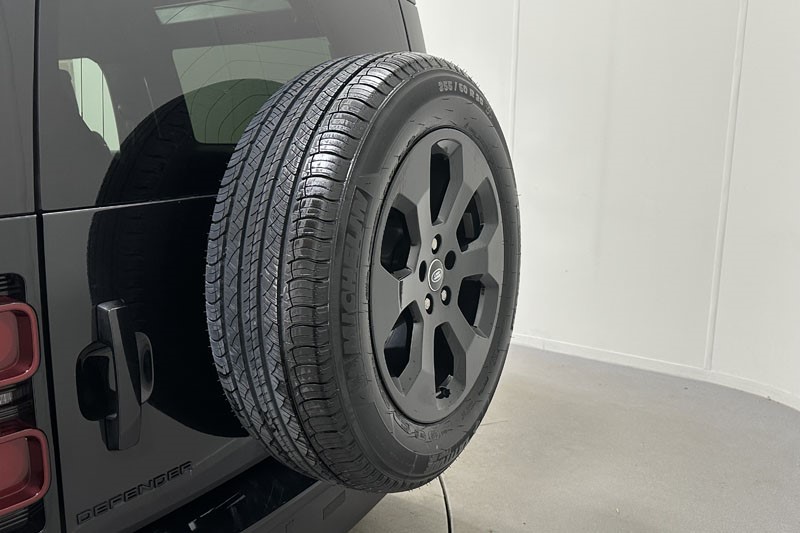 2024 (24) LAND ROVER DEFENDER 3.0 D250 X-Dynamic HSE 90 3dr Auto 4841469