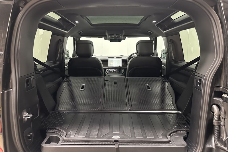 2024 (24) LAND ROVER DEFENDER 3.0 D250 X-Dynamic HSE 90 3dr Auto 4841467