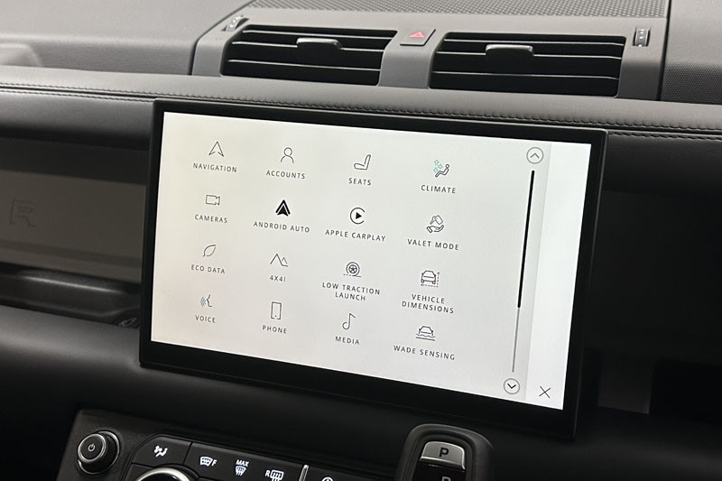 2024 (24) LAND ROVER DEFENDER 3.0 D250 X-Dynamic HSE 90 3dr Auto 4841458