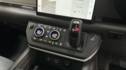 2024 (24) LAND ROVER DEFENDER 3.0 D250 X-Dynamic HSE 90 3dr Auto 4841451