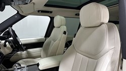 2024 (24) LAND ROVER RANGE ROVER 3.0 D300 SE 4dr Auto 4842585