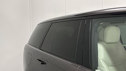 2024 (24) LAND ROVER RANGE ROVER 3.0 D300 SE 4dr Auto 4842598