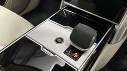 2024 (24) LAND ROVER RANGE ROVER 3.0 D300 SE 4dr Auto 4842570