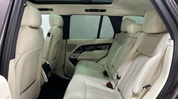 2024 (24) LAND ROVER RANGE ROVER 3.0 D300 SE 4dr Auto 4842551