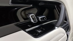 2024 (24) LAND ROVER RANGE ROVER 3.0 D300 SE 4dr Auto 4842586