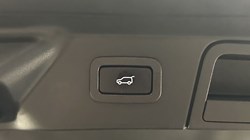 2021 (21) LAND ROVER RANGE ROVER VELAR 2.0 D200 SE 5dr Auto 4841948