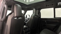 2025 (25) LAND ROVER DEFENDER 4.4 P635 Octa 110 5dr Auto 4840326
