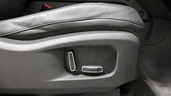 2025 (25) LAND ROVER DEFENDER 4.4 P635 Octa 110 5dr Auto 4840298