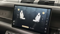 2025 (25) LAND ROVER DEFENDER 4.4 P635 Octa 110 5dr Auto 4840317