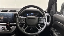 2025 (25) LAND ROVER DEFENDER 4.4 P635 Octa 110 5dr Auto 4840293