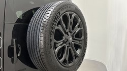 2025 (25) LAND ROVER DEFENDER 4.4 P635 Octa 110 5dr Auto 4840337