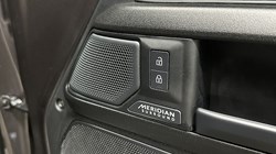 2025 (25) LAND ROVER DEFENDER 4.4 P635 Octa 110 5dr Auto 4840297