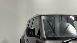 2025 (25) LAND ROVER DEFENDER 4.4 P635 Octa 110 5dr Auto 4840340