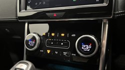 2021 (71) JAGUAR XE 2.0 D200 R-Dynamic Black 4dr Auto 4836325