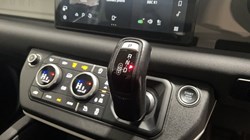 2021 (71) LAND ROVER DEFENDER 3.0 D250 SE 110 5dr Auto 4847003