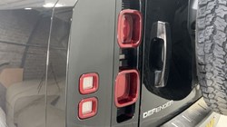 2021 (71) LAND ROVER DEFENDER 3.0 D250 SE 110 5dr Auto 4847020