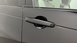 2025 (75) LAND ROVER DISCOVERY 3.0 D350 Dynamic HSE 5dr Auto 5527681