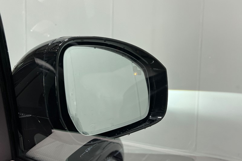 2025 (75) LAND ROVER DISCOVERY 3.0 D350 Dynamic HSE 5dr Auto 5527649