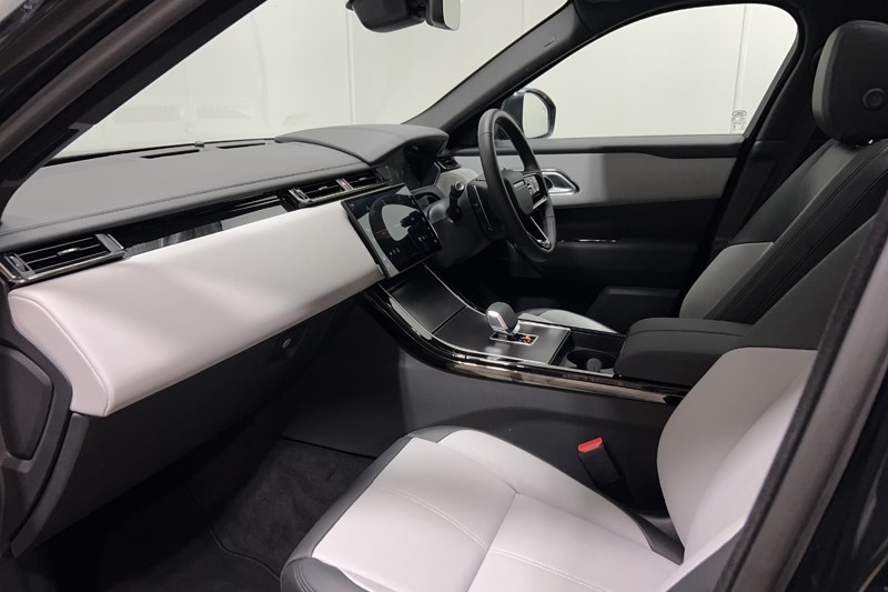 2025 (75) LAND ROVER RANGE ROVER VELAR 2.0 D200 MHEV Dynamic SE 5dr Auto 5567410