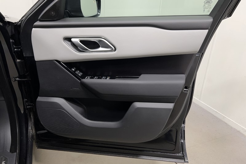2025 (75) LAND ROVER RANGE ROVER VELAR 2.0 D200 MHEV Dynamic SE 5dr Auto 5567387