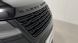 2025 (75) LAND ROVER RANGE ROVER VELAR 2.0 D200 MHEV Dynamic SE 5dr Auto 5567429
