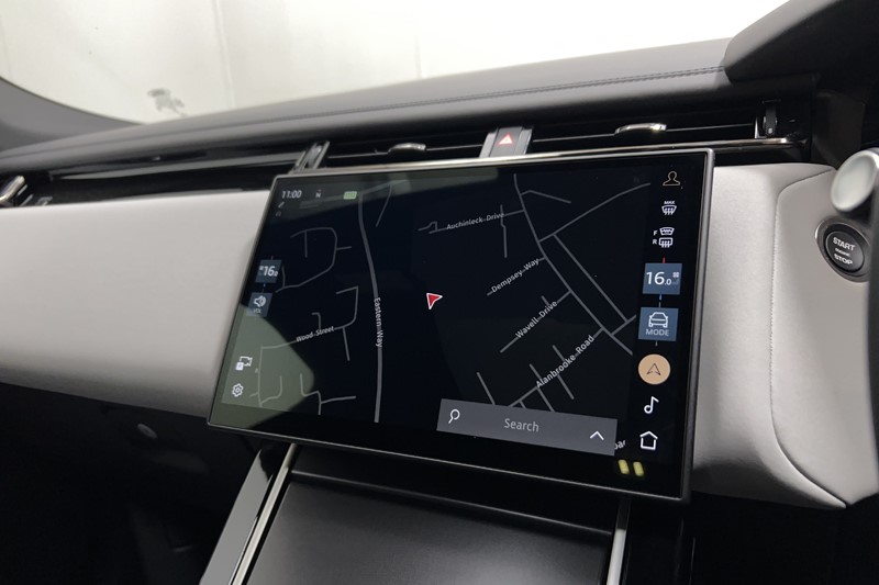 2025 (75) LAND ROVER RANGE ROVER VELAR 2.0 D200 MHEV Dynamic SE 5dr Auto 5567404
