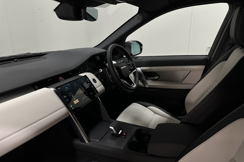 2025 (75) LAND ROVER DISCOVERY SPORT 2.0 D200 Dynamic SE 5dr Auto [5 Seat] 5455388