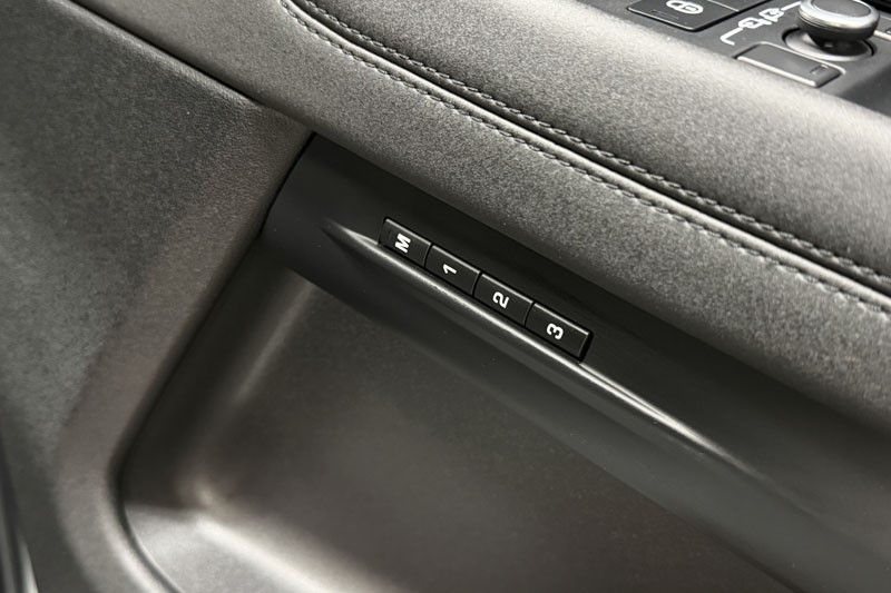 2019 (19) LAND ROVER RANGE ROVER EVOQUE 2.0 P200 R-Dynamic SE 5dr Auto 4886226