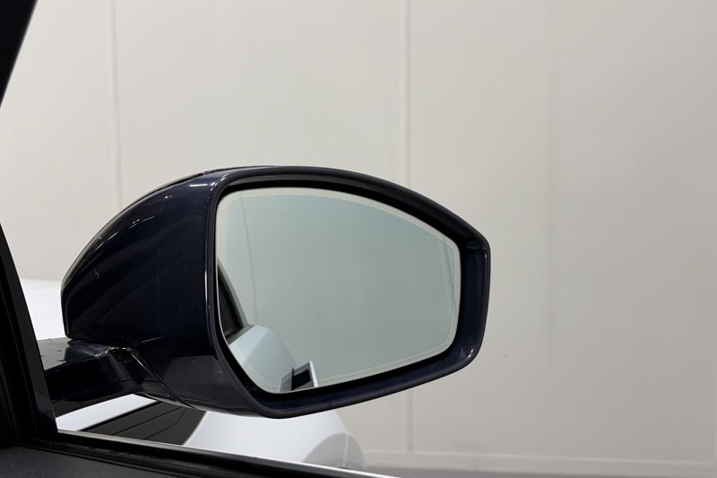 2019 (19) LAND ROVER RANGE ROVER EVOQUE 2.0 P200 R-Dynamic SE 5dr Auto 4886227