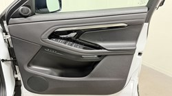 2019 (19) LAND ROVER RANGE ROVER EVOQUE 2.0 P200 R-Dynamic SE 5dr Auto 4886224