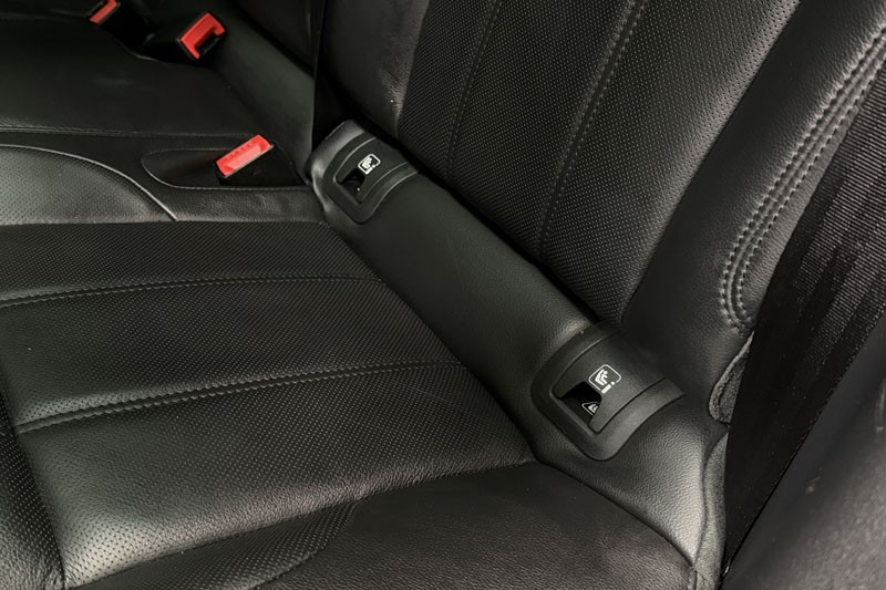 2019 (19) LAND ROVER RANGE ROVER EVOQUE 2.0 P200 R-Dynamic SE 5dr Auto 4886251