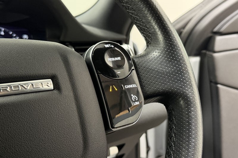 2019 (19) LAND ROVER RANGE ROVER EVOQUE 2.0 P200 R-Dynamic SE 5dr Auto 4886232